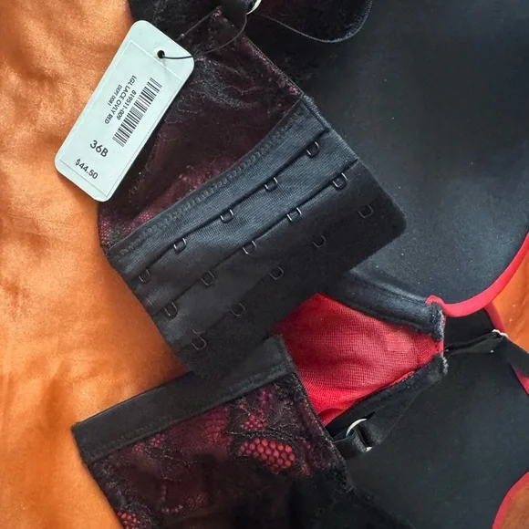Blackheart Push it up to the extreme molded UW red/blk padded Bra - Size 36B-NWT - Picture 3 of 4